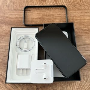 iPhone 11 Pro Max, 256GB, Midnight Green
